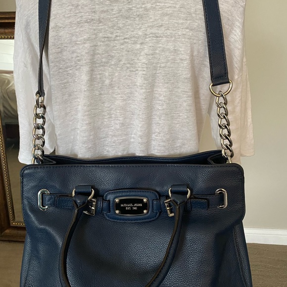 Michael Kora Navy Handbag - Picture 2 of 3